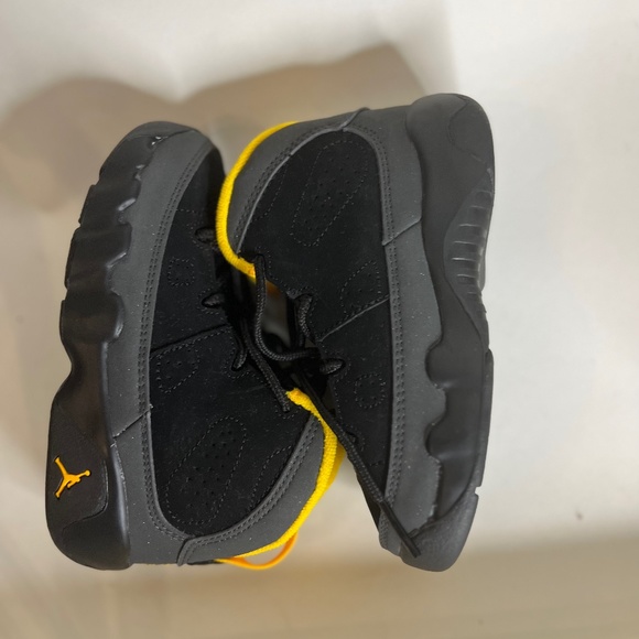 Jordan retro 9 toddler size 8 clearance